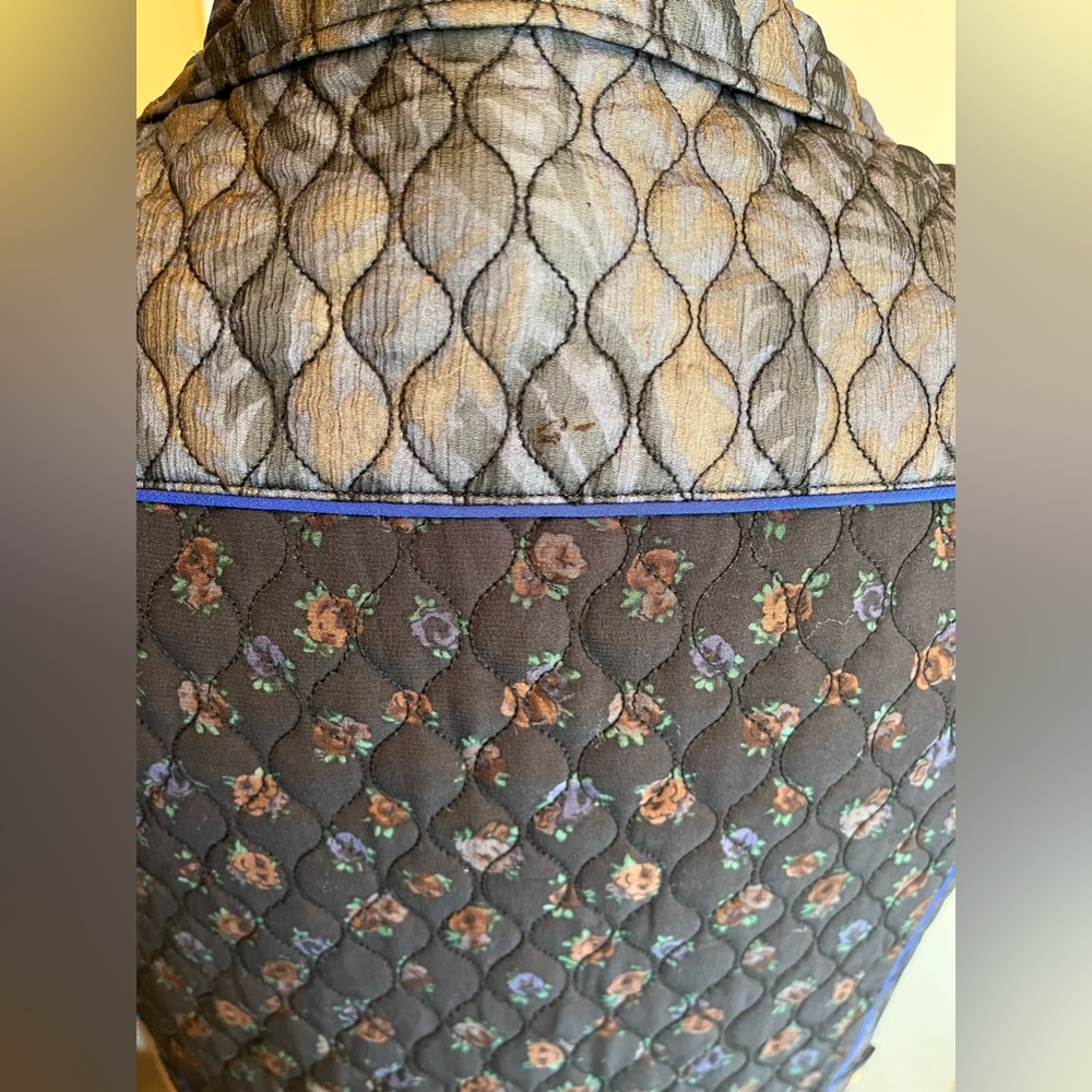 *SOLD*Coach Floral Silk Quilted Zip-Up Vest - Picture 9 of 10